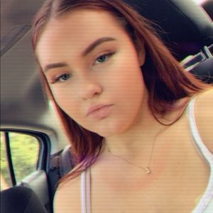 Meet your Posher, Alexandra